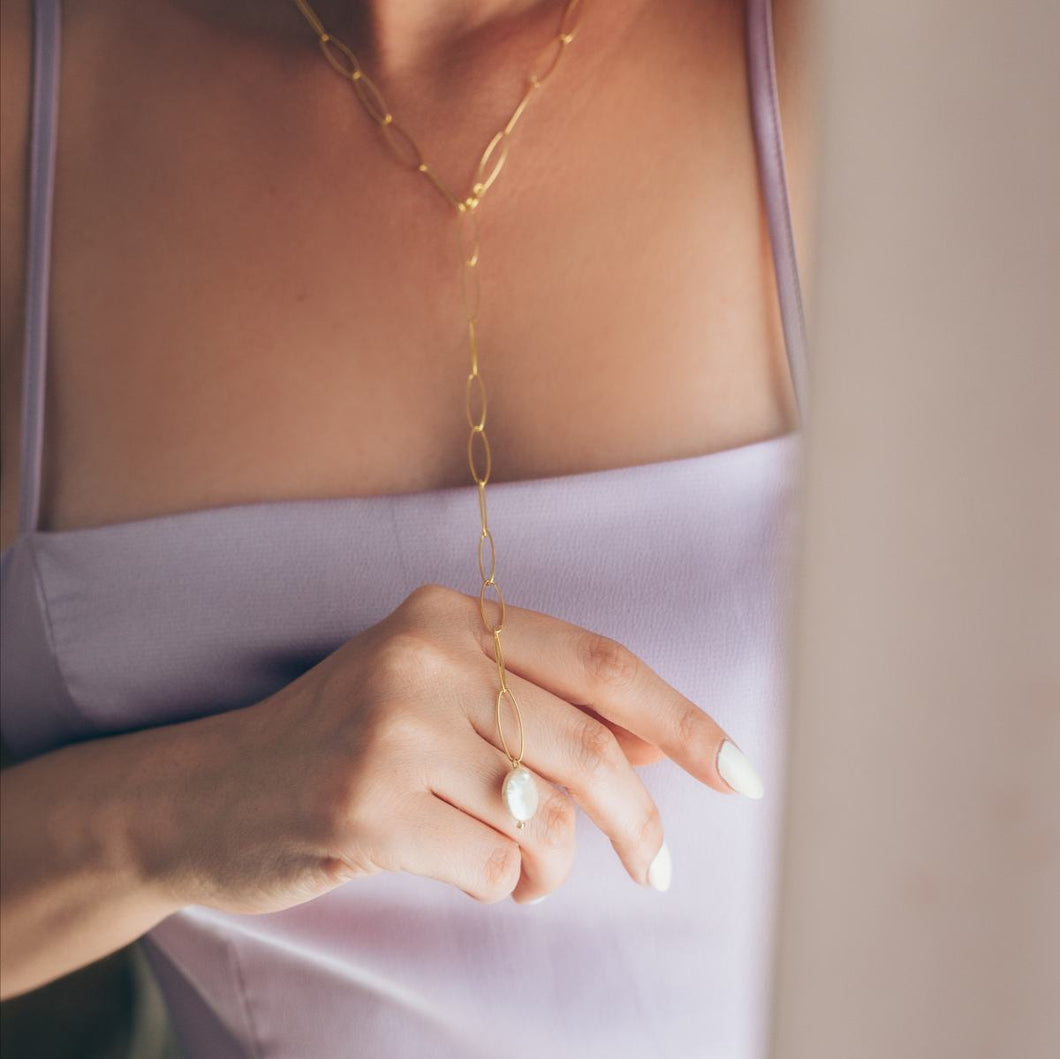 LORA NECKLACE